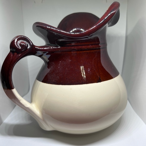 Vintage McCoy Ceramic pitcher, rare find, in mint condition - Picture 2 of 4